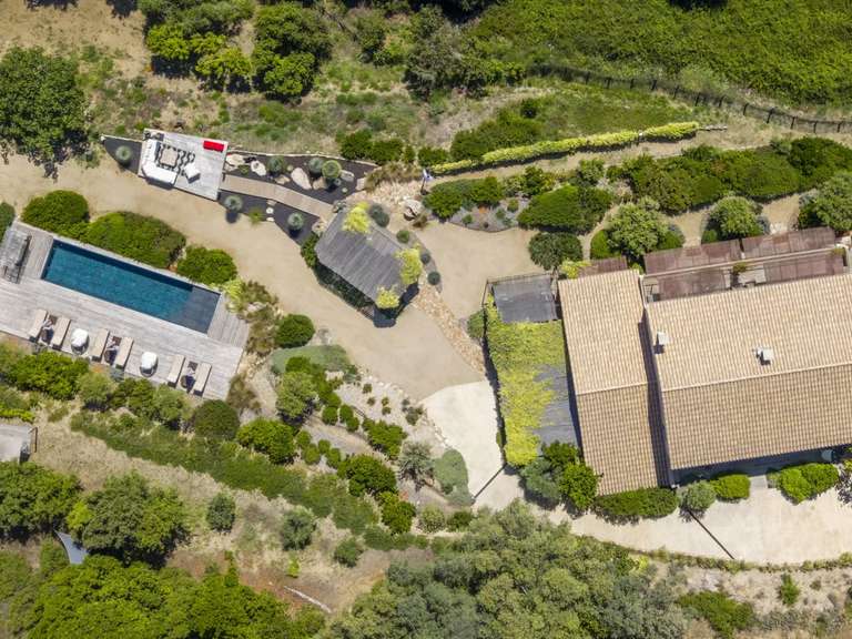 Propriété Sari-d'Orcino - 5 chambres - 318m²