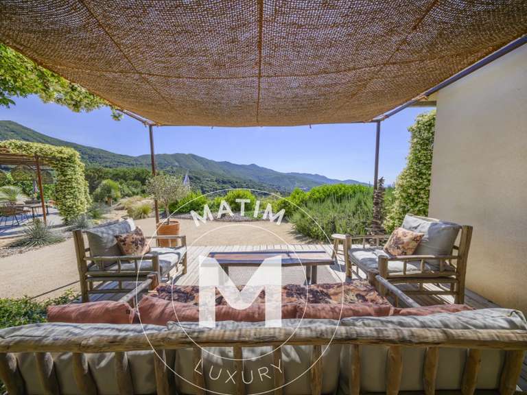 Propriété Sari-d'Orcino - 5 chambres - 318m²