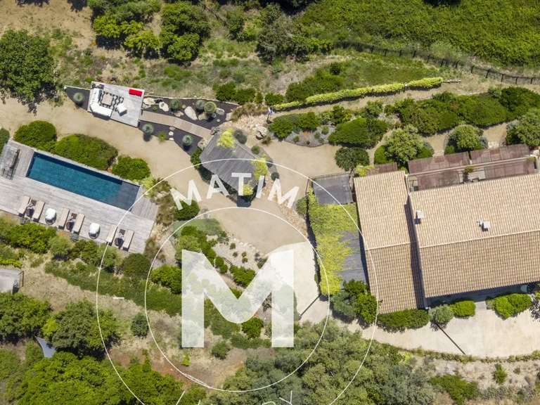 Propriété Sari-d'Orcino - 5 chambres - 318m²