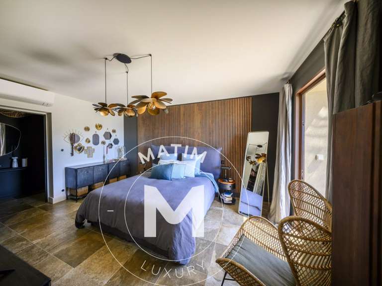Propriété Sari-d'Orcino - 5 chambres - 318m²