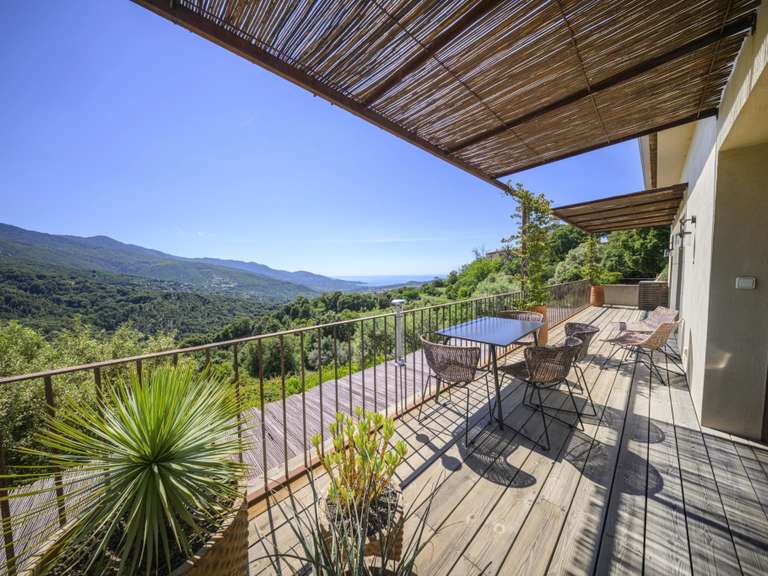 Propriété Sari-d'Orcino - 5 chambres - 318m²
