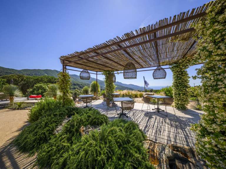 Propriété Sari-d'Orcino - 5 chambres - 318m²