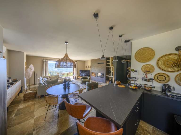 Propriété Sari-d'Orcino - 5 chambres - 318m²