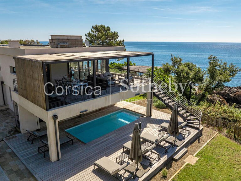 Maison Sari-Solenzara - 5 chambres - 400m²