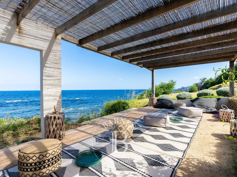 Villa Sari-Solenzara - 4 bedrooms - 370m²