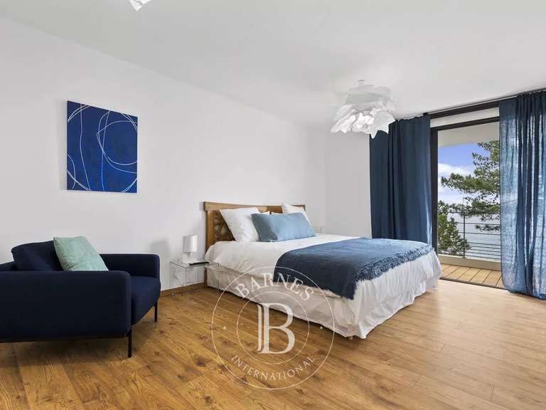 Villa with Sea view Sari-Solenzara - 5 bedrooms - 400m²