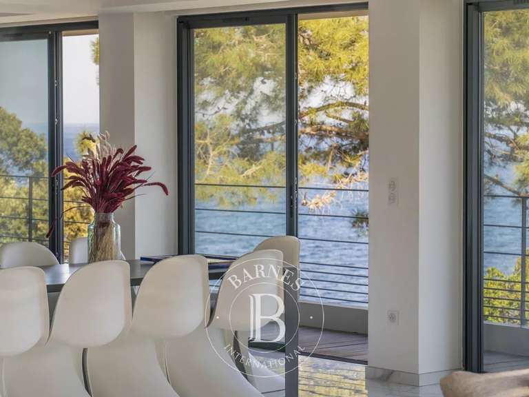 Villa with Sea view Sari-Solenzara - 5 bedrooms - 400m²