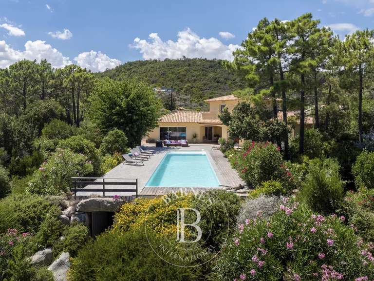 Villa Sari-Solenzara - 4 bedrooms - 263m²