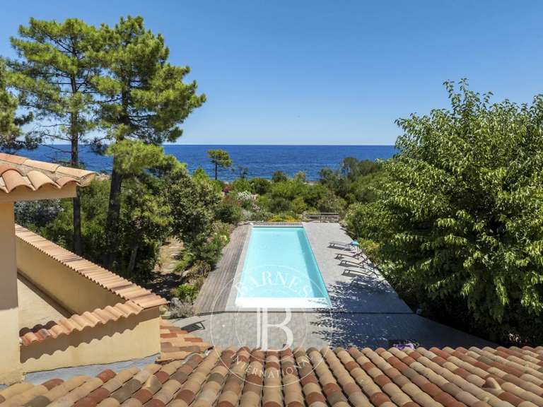 Villa Sari-Solenzara - 4 bedrooms - 263m²