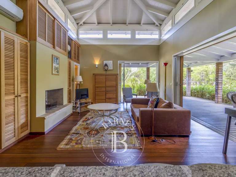 Villa with Sea view Sari-Solenzara - 1100m²