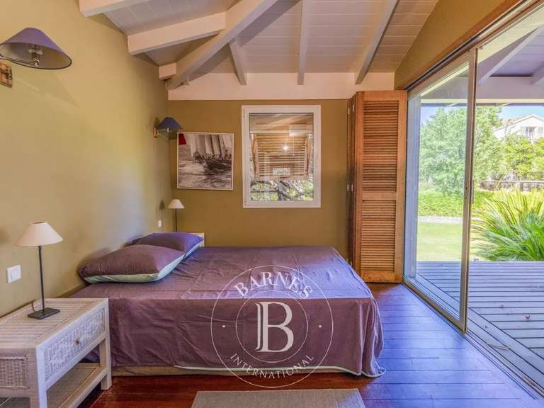 Villa with Sea view Sari-Solenzara - 1100m²