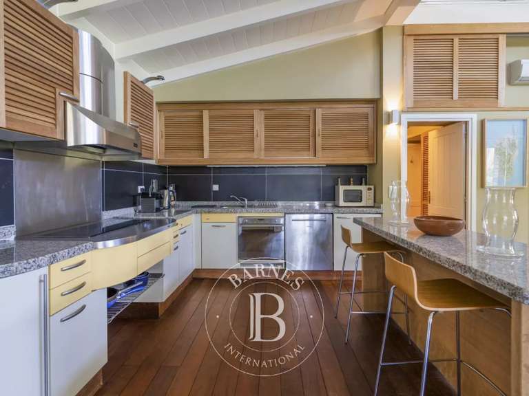 Villa with Sea view Sari-Solenzara - 1100m²