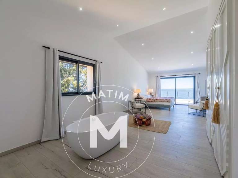 Villa avec Vue sur mer Sari-Solenzara - 4 chambres - 590m²