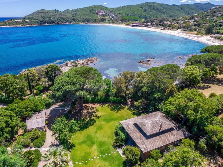 Villa avec Vue sur mer Sari-Solenzara - 7 chambres - 525m²