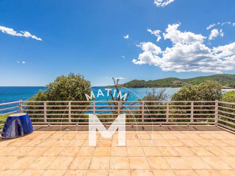 Villa avec Vue sur mer Sari-Solenzara - 7 chambres - 525m²