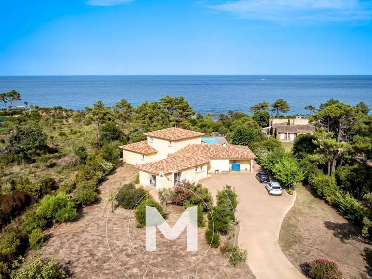 Villa Sari-Solenzara - 4 chambres - 263m²