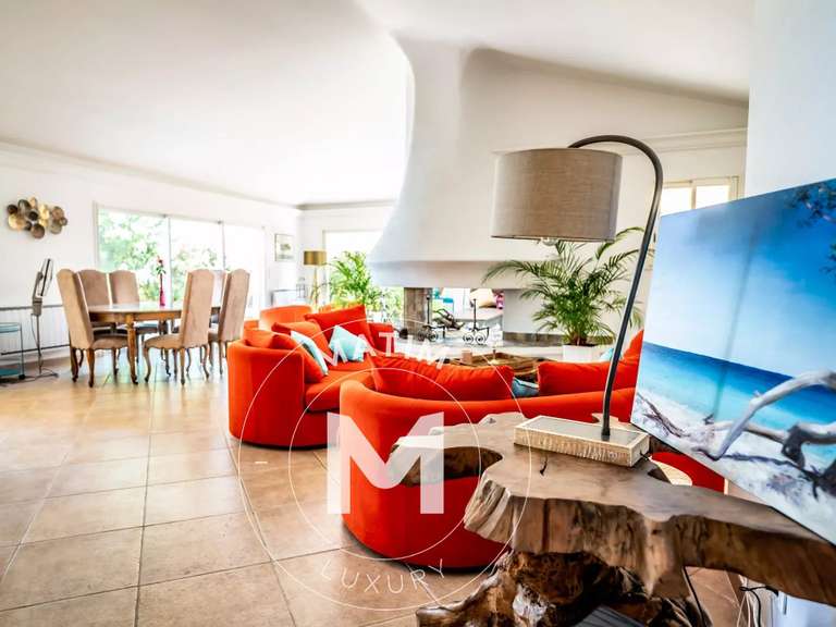 Villa Sari-Solenzara - 4 chambres - 263m²