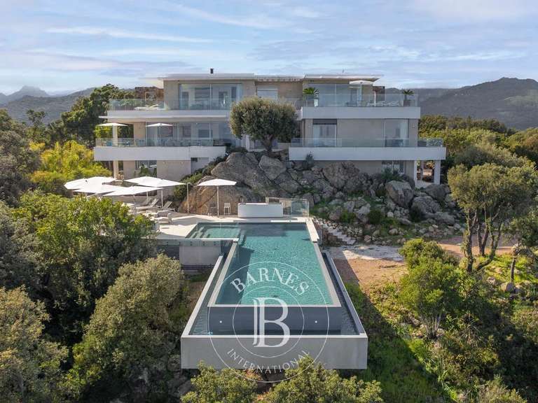 Villa avec Vue sur mer Sari-Solenzara - 7 chambres - 600m²