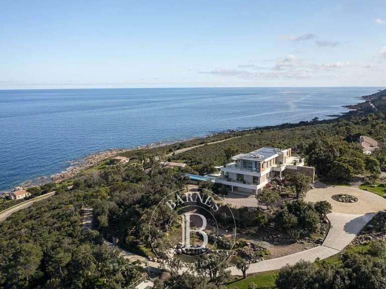 Villa avec Vue sur mer Sari-Solenzara - 7 chambres - 600m²