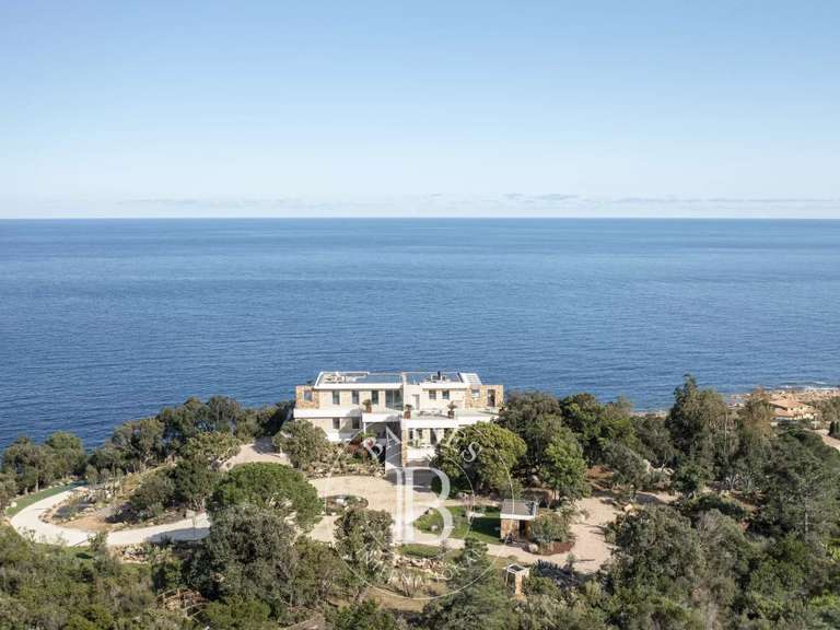Villa avec Vue sur mer Sari-Solenzara - 7 chambres - 600m²