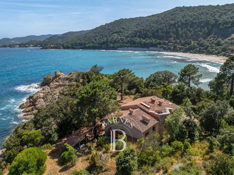 Villa avec Vue sur mer Sari-Solenzara - 7 chambres - 275m²