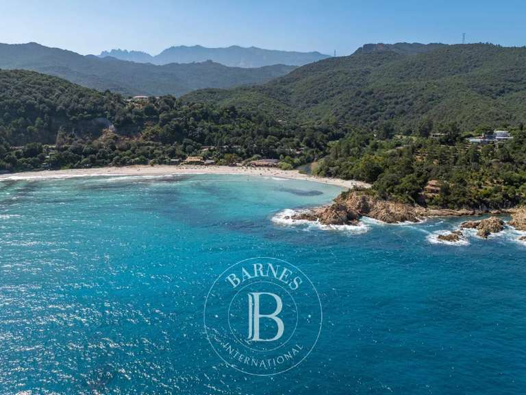 Villa avec Vue sur mer Sari-Solenzara - 7 chambres - 275m²