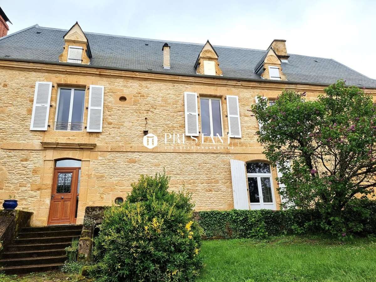 Bien atypique Sarlat-la-Canéda