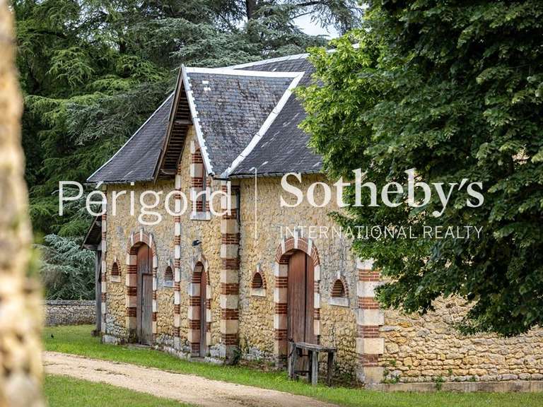 Château Sarlat-la-Canéda - 10 chambres - 534m²