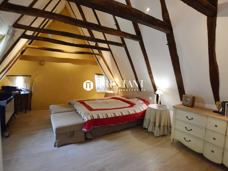 Maison Sarlat-la-Canéda - 4 chambres - 212m²