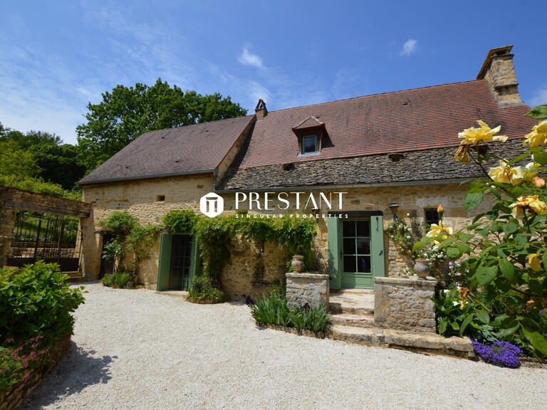 Maison Sarlat-la-Canéda - 4 chambres - 212m²