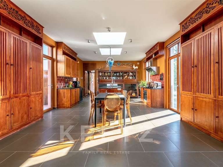 Maison Sarlat-la-Canéda - 3 chambres - 365m²