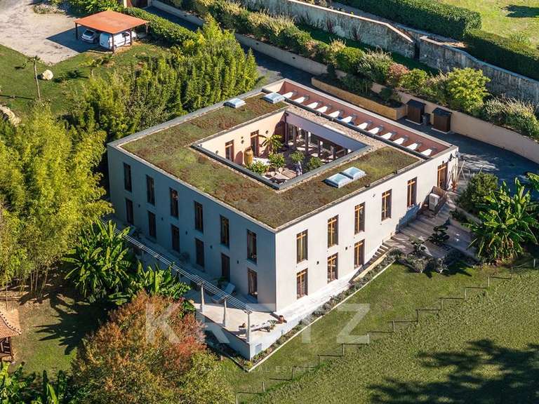 Maison Sarlat-la-Canéda - 3 chambres - 365m²