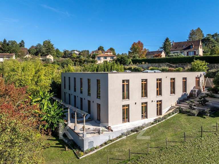 Maison Sarlat-la-Canéda - 3 chambres - 365m²