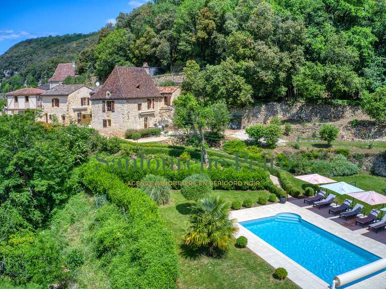 Maison Sarlat-la-Canéda - 5 chambres - 227m²