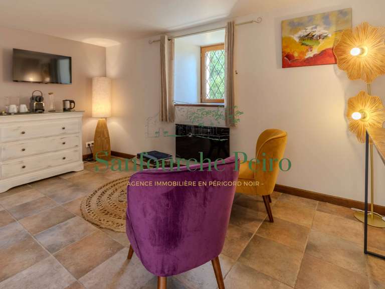 Maison Sarlat-la-Canéda - 5 chambres - 227m²
