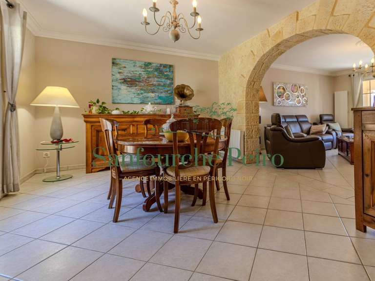 Maison Sarlat-la-Canéda - 4 chambres - 174m²