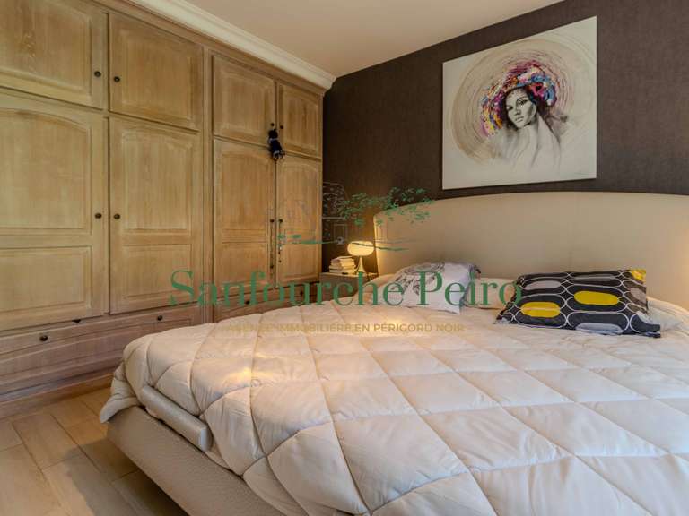 Maison Sarlat-la-Canéda - 4 chambres - 174m²