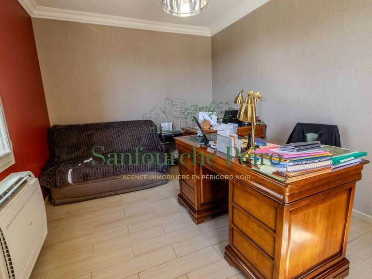 Maison Sarlat-la-Canéda - 4 chambres - 174m²