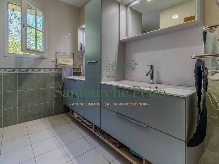 Maison Sarlat-la-Canéda - 4 chambres - 174m²