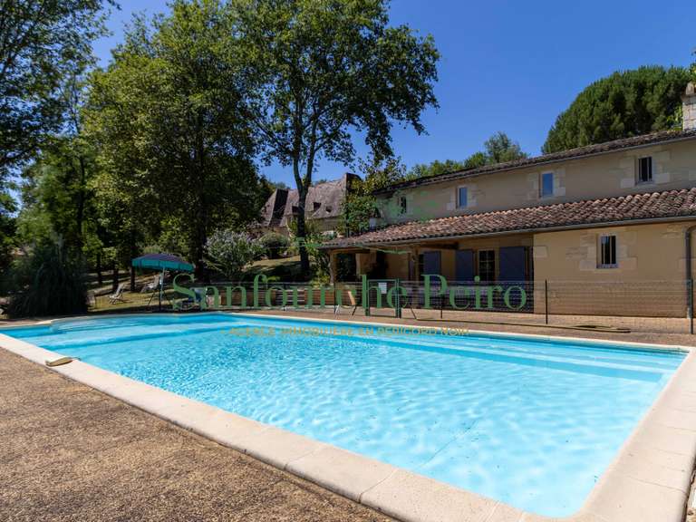 Maison Sarlat-la-Canéda - 5 chambres - 169m²