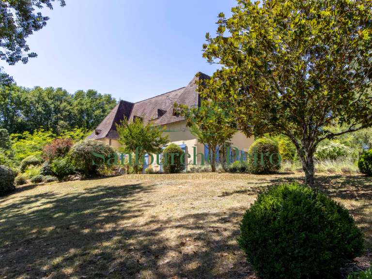 Maison Sarlat-la-Canéda - 5 chambres - 169m²