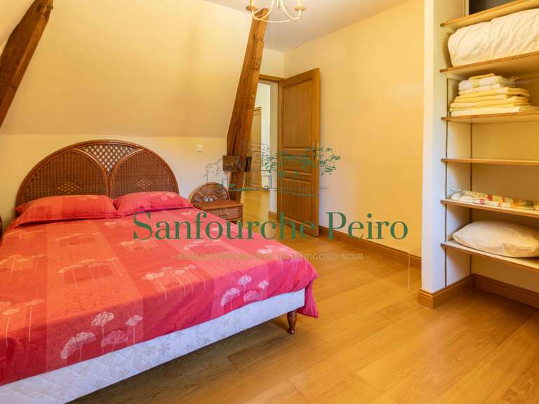 Maison Sarlat-la-Canéda - 5 chambres - 169m²