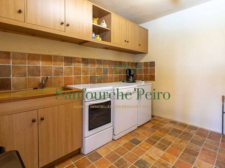 Maison Sarlat-la-Canéda - 5 chambres - 169m²