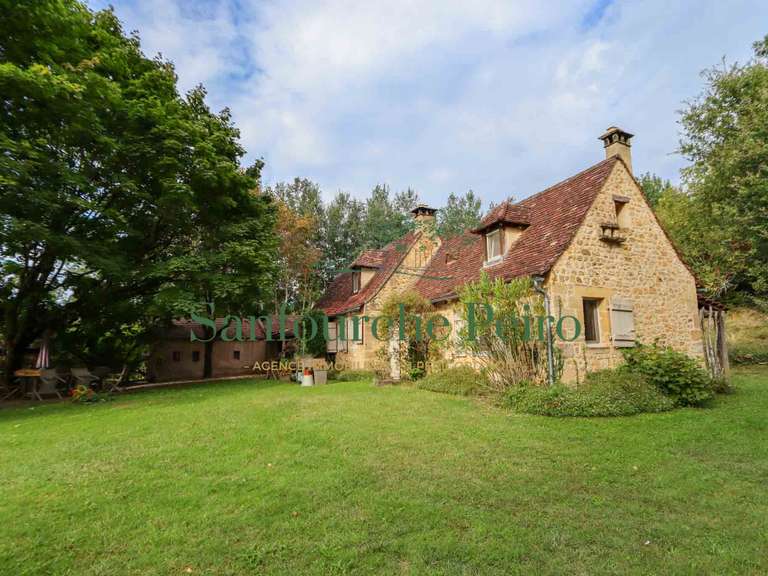 Maison Sarlat-la-Canéda - 3 chambres - 170m²