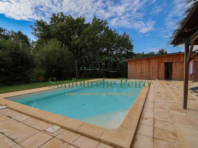 Maison Sarlat-la-Canéda - 3 chambres - 170m²