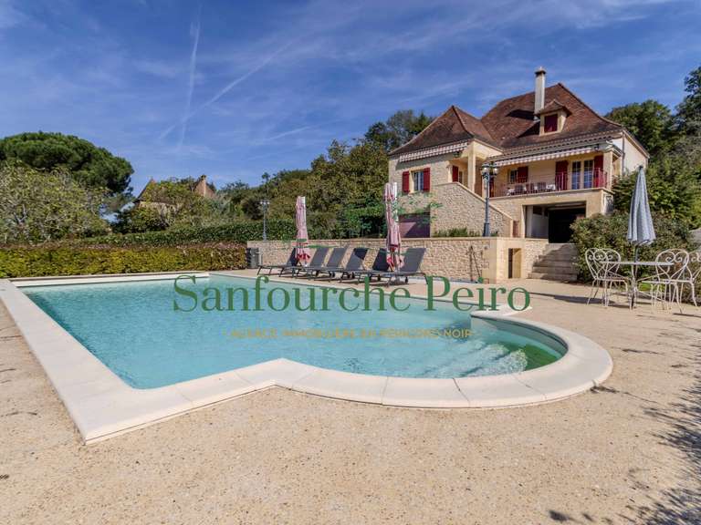 House Sarlat-la-Canéda - 4 bedrooms - 174m²