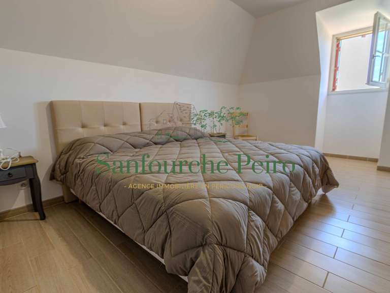 House Sarlat-la-Canéda - 4 bedrooms - 174m²