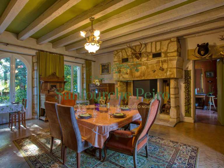 Maison Sarlat-la-Canéda - 5 chambres - 292m²