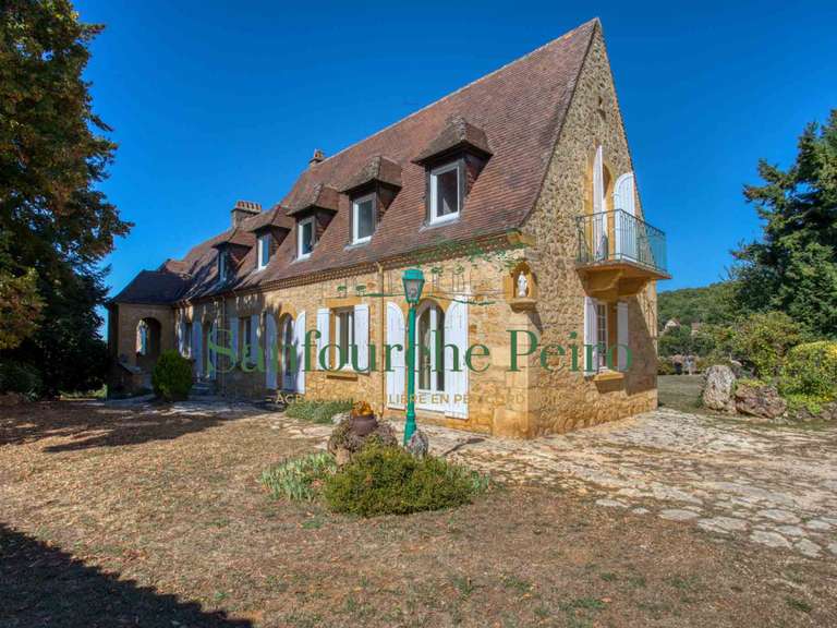 Maison Sarlat-la-Canéda - 5 chambres - 292m²