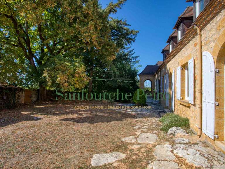Maison Sarlat-la-Canéda - 5 chambres - 292m²